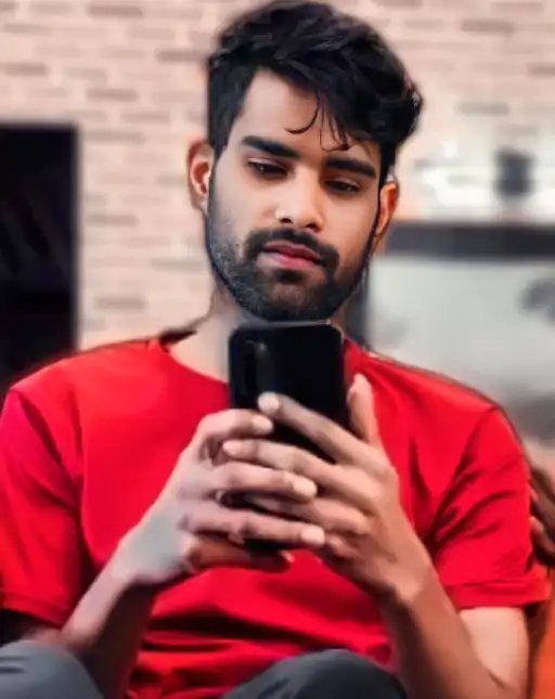 युवक का शव मिला