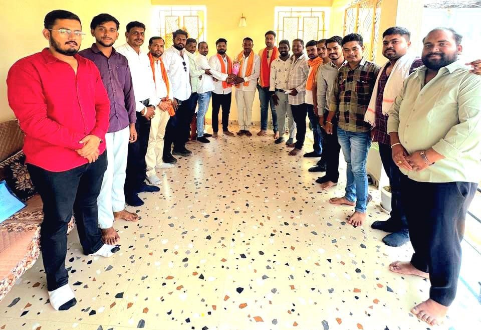 भाजयुमो पदाधिकारियों ने की शिष्टाचार भेंट