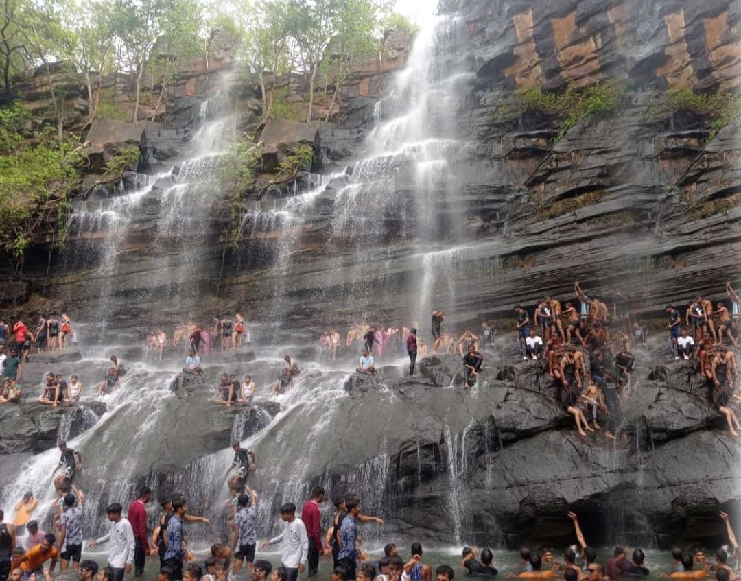 Chingrapagar Waterfall Gariaband