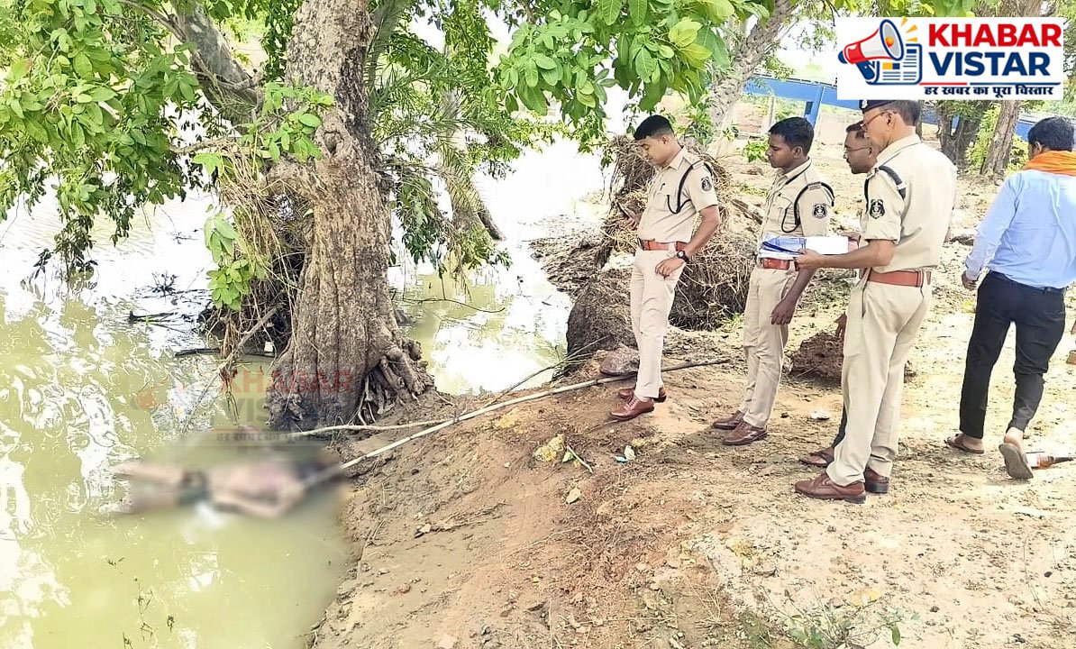 अज्ञात युवक का सड़ा-गला शव