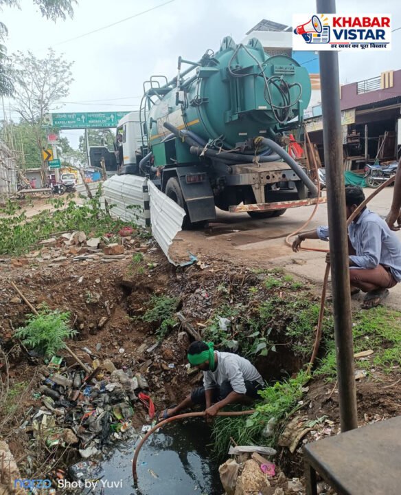 पीएम श्री स्कूल पहुंचा प्रशासन