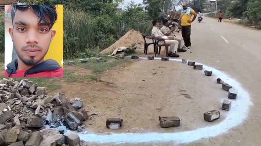घर के सामने मिली युवक की लाश