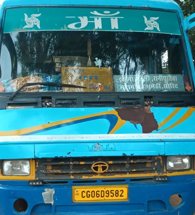 बस ने महिला को कुचला