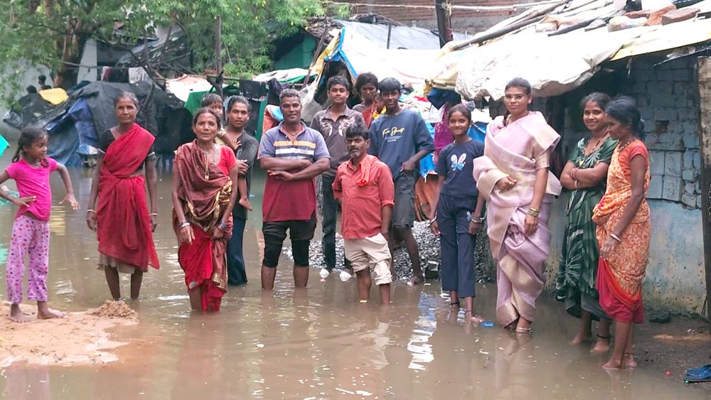 जनप्रतिनिधियों ने किया बाढ़ प्रभावित क्षेत्रों का निरीक्षण