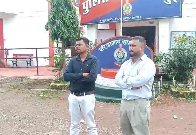 अधिकारियों ने थाने में दर्ज कराई शिकायत