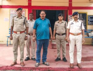 तेज रफ्तार स्कोडा ने ली महिला की जान… ‘CMO’ लिखी कार का चालक गिरफ्तार