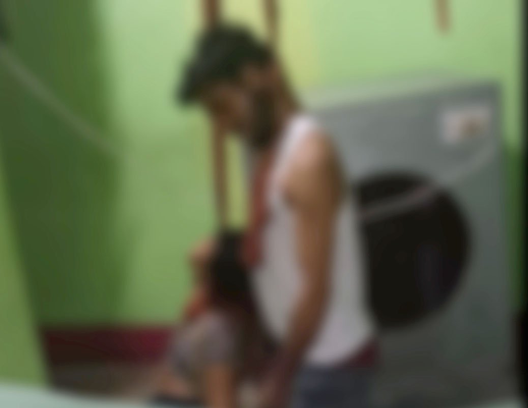 पति-पत्नी के शव