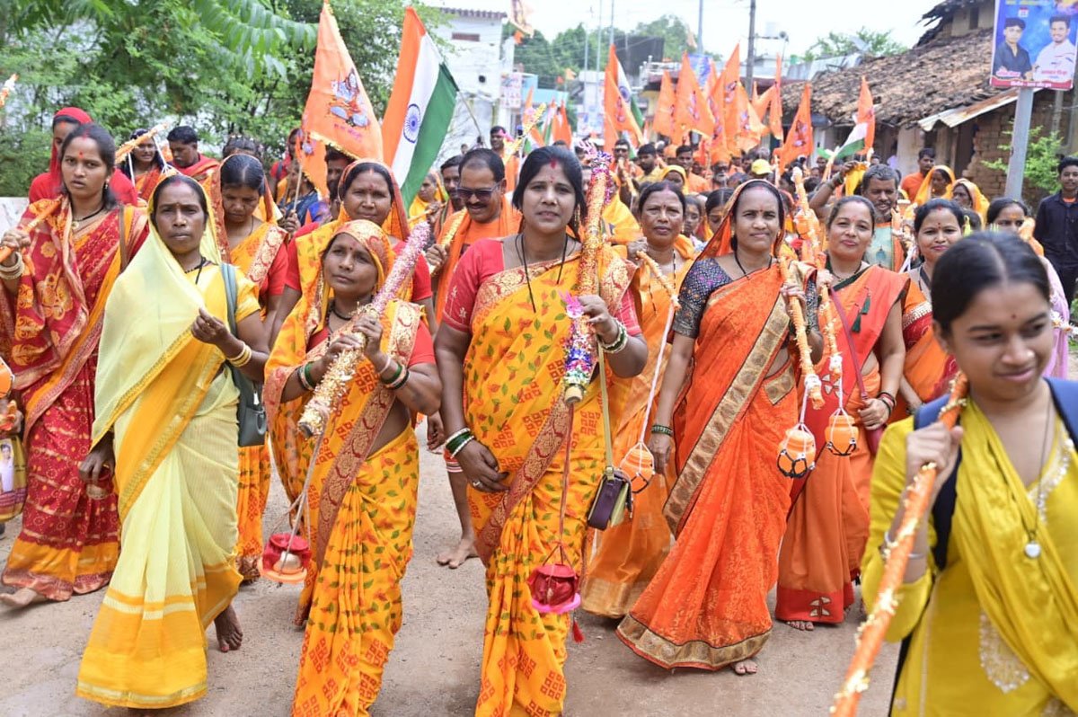 कांवड़ यात्रा में उमड़ा आस्था का सैलाब