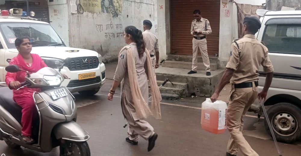 लल्ला सोनवानी के घर पुलिस की रेड
