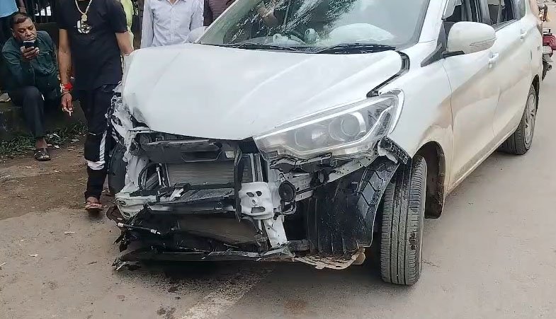 Rajim Road Accident