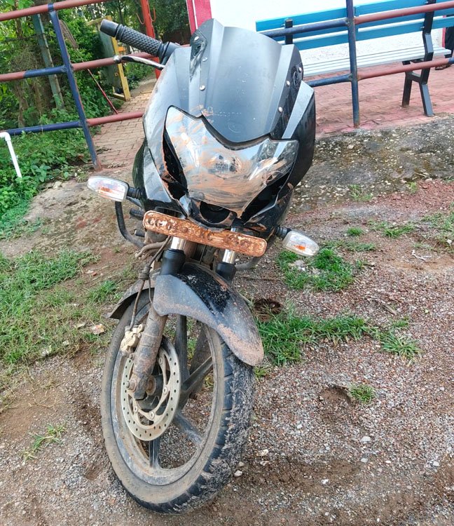 अभनपुर में चाकू लहराकर लूटपाट की कोशिश