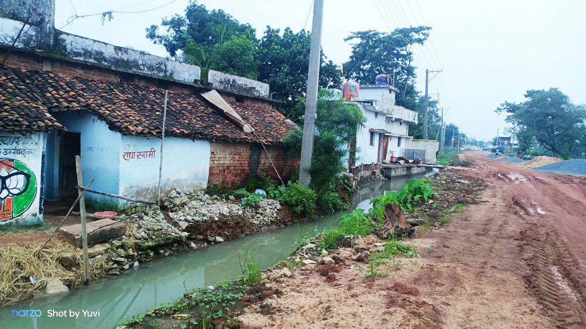 सड़क चौड़ीकरण बना आफत