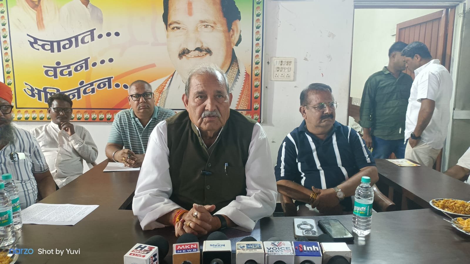 धनेंद्र साहू ने सरकार को घेरा